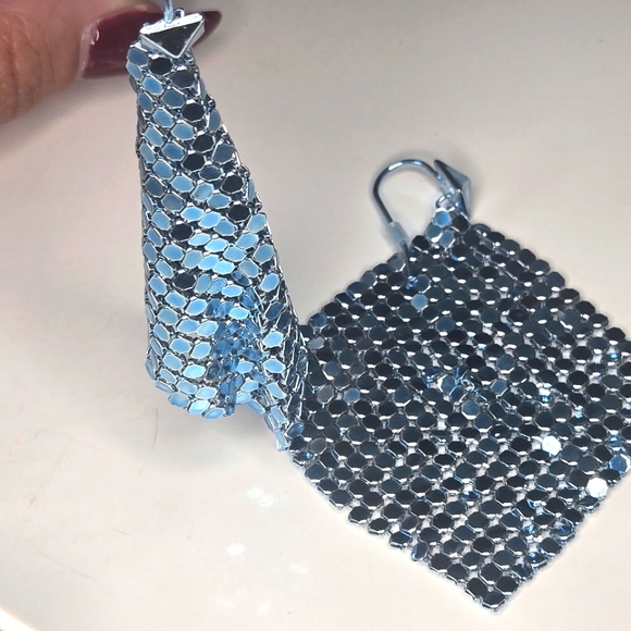 Blue Chainmail Mesh Earrings - Picture 1 of 4